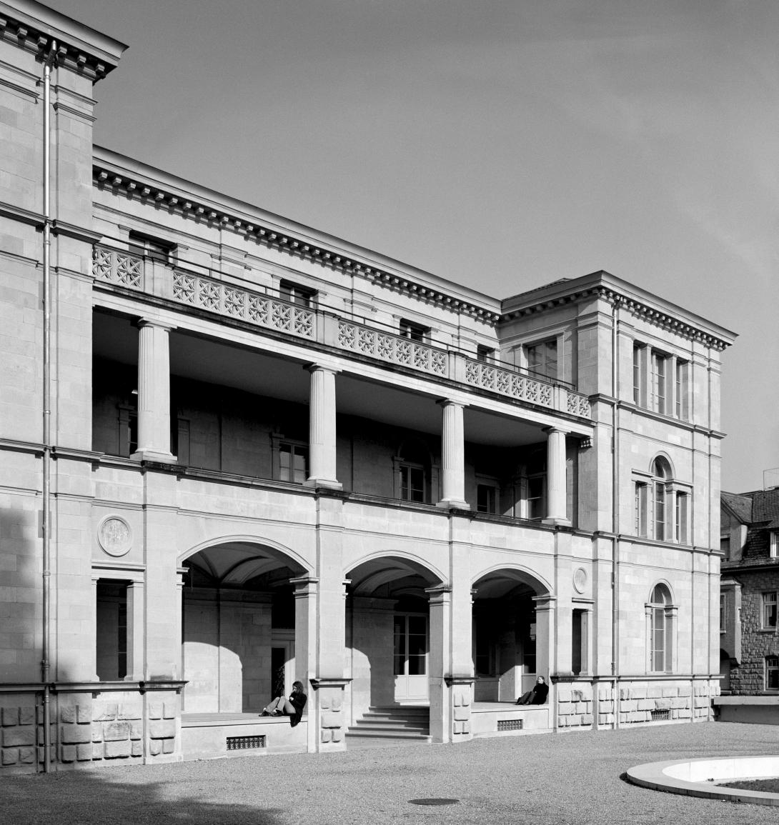 Zürichbergstrasse 2 Hoffront